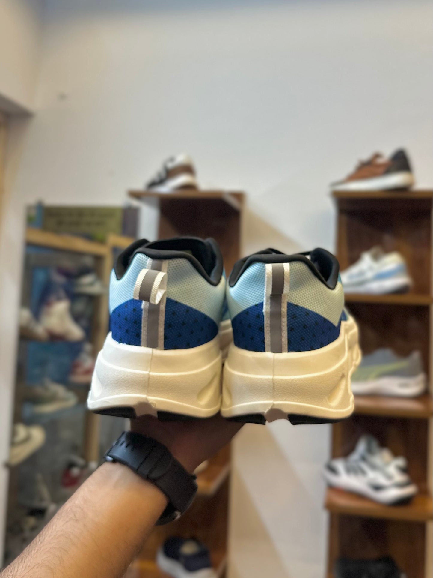 New Balanc é-Chunky CloudTech Sneakers – Lightweight Breathable Mesh Running Shoes (Sky Blue Edition)