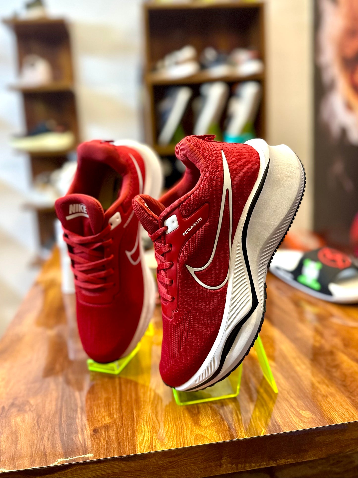 Nik é Air Zoom Pegasus Running Shoes – Red | Lightweight & Cushioned Sports Sneakers