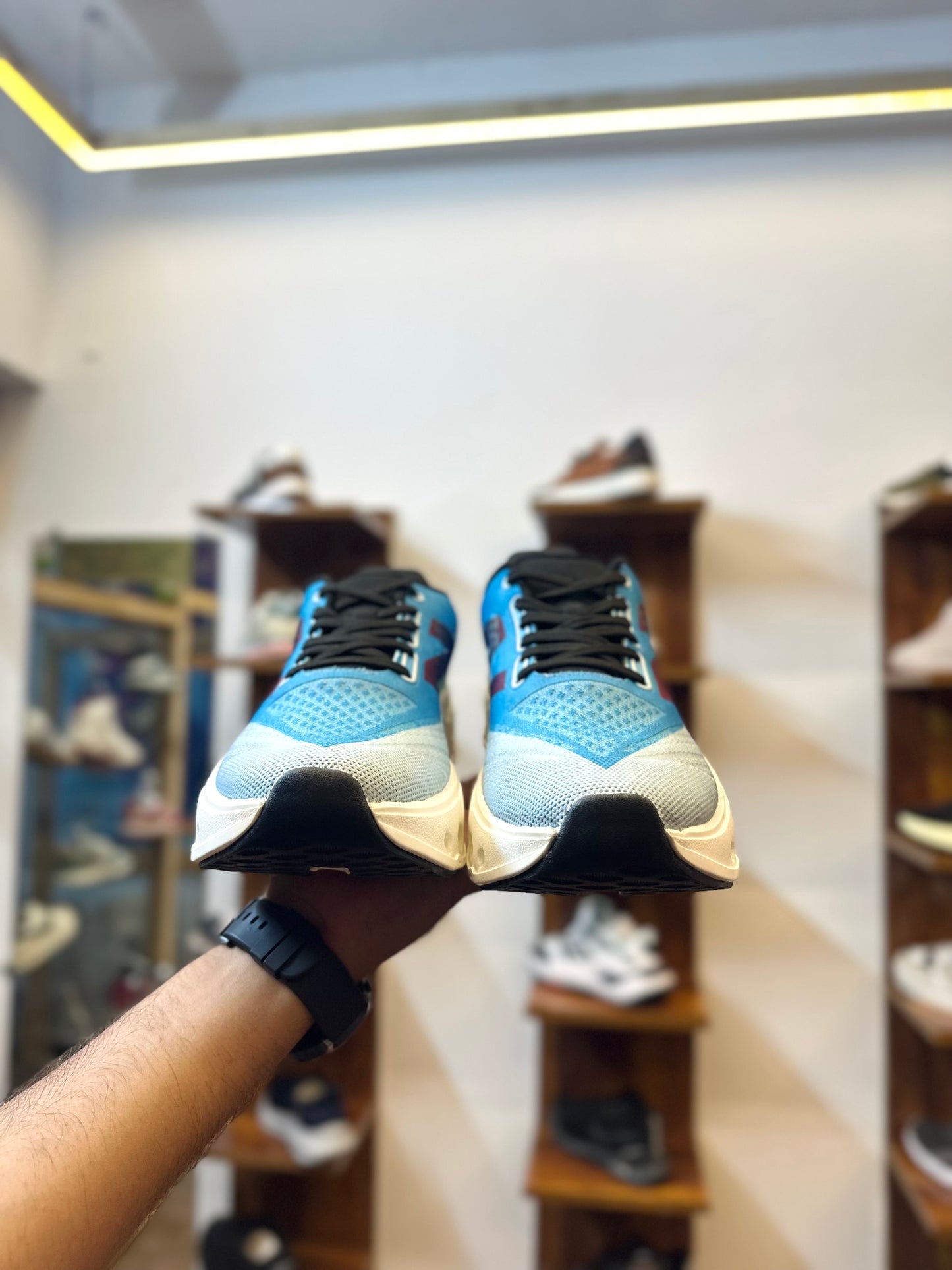 New Balanc é-Chunky CloudTech Sneakers – Lightweight Breathable Mesh Running Shoes (Sky Blue Edition)